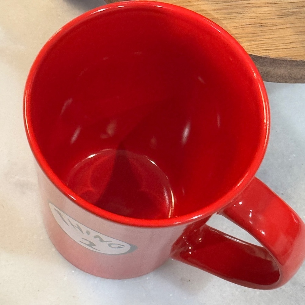 Set of Dr. Seuss Thing 1 & Thing 2 Red Ceramic Mugs Cups 12 oz - Picture 5 of 7